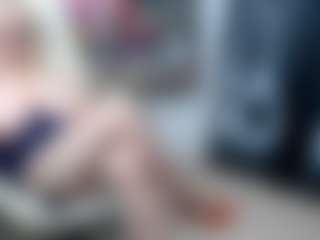 Live cam show with EllyBoobs - Middle Aged on Camsoda