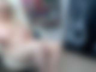 Live cam show with EllyBoobs - Blonde Hair Middle Aged on Camsoda