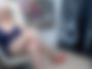 EllyBoobs's Live Sex Cam Show