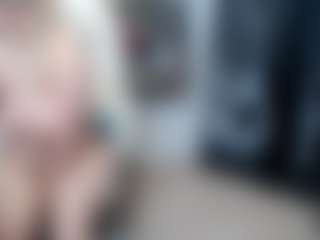 Live cam show with EllyBoobs - Bedroom Blonde Hair on AdultVida.com