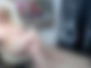 Live cam show with EllyBoobs - Curvy MILF on Camsoda