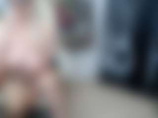 Эротическая трансляция с EllyBoobs — Granny на Camsoda