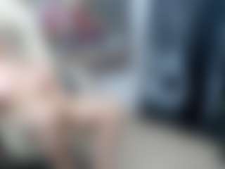 EllyBoobs's Live Sex Cam Show