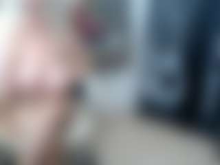 Live cam show with EllyBoobs - Granny Dildo on fapnchat