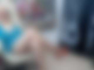 Live cam show with EllyBoobs - Blonde Hair on Camsoda