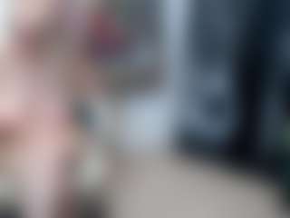 Pokaz na żywo z EllyBoobs - Blonde Hair MILF na Camsoda