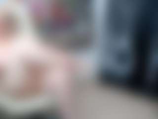 EllyBoobs's Live Sex Cam Show