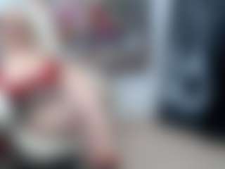 Live cam show with EllyBoobs - Hairy Pussy MILF on Hubzter Live
