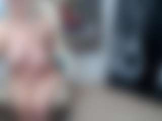 EllyBoobs's Live Sex Cam Show