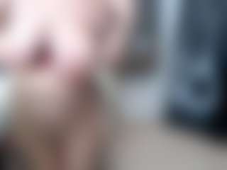 Live cam show with EllyBoobs - Interactivetoy Granny on Camsoda
