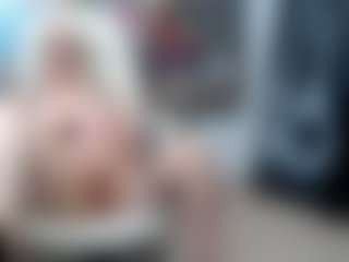 EllyBoobs's Live Sex Cam Show