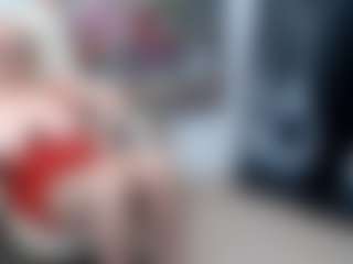 Live cam show with EllyBoobs - Blonde Hair Middle Aged on Camsoda