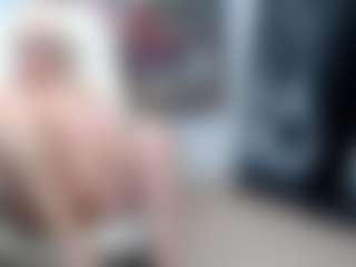 EllyBoobs's Live Sex Cam Show