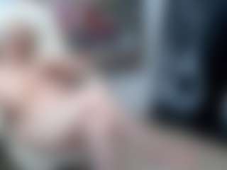EllyBoobs's Live Sex Cam Show
