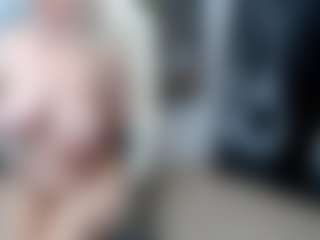 EllyBoobs's Live Sex Cam Show