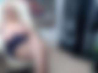 Live cam show with EllyBoobs - Interactivetoy Granny on CamSextacy