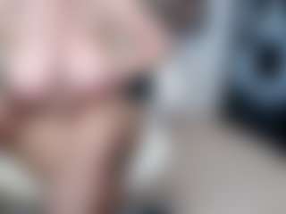 Live cam show with EllyBoobs - Granny Dildo on https://playwithruby.com