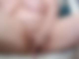 Live cam show with EllyBoobs - Curvy MILF on CamwithHer