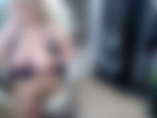 Live cam show with EllyBoobs - Granny Lovense on Gym Cam Girls