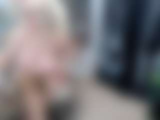 EllyBoobs's Live Sex Cam Show