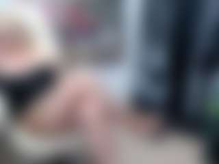Live cam show with EllyBoobs - Blonde Hair MILF on xxxlivecams.org