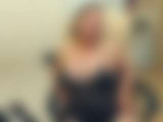 Live cam show with PervertGrandma - Mature on camtv
