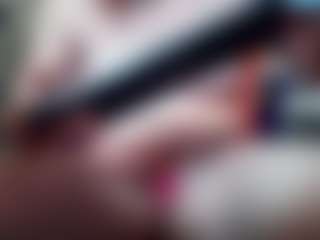 Live cam show with SummerSchipper - Thin on Chatstar