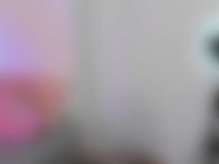 yulli-1's Live Sex Cam Show