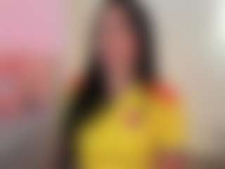 Live cam show with yulli-1 - Spanks on Mixed Magazine Live