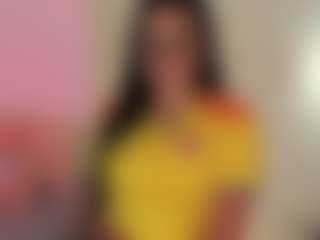 yulli-1's Live Sex Cam Show