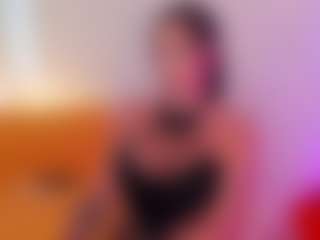 yulli-1's Live Sex Cam Show
