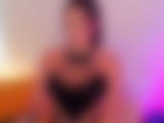 yulli-1's Live Sex Cam Show