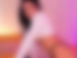 yulli-1's Live Sex Cam Show