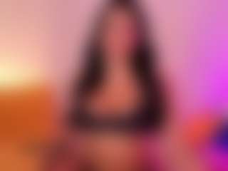 yulli-1's Live Sex Cam Show