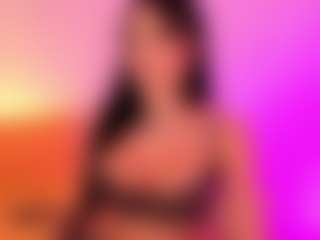 yulli-1's Live Sex Cam Show