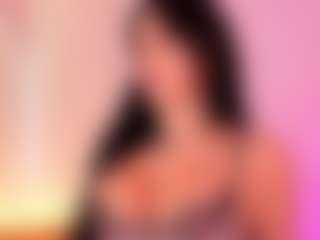 yulli-1's Live Sex Cam Show