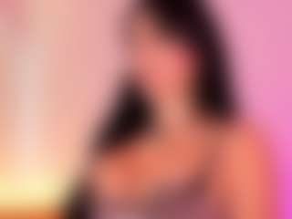 yulli-1's Live Sex Cam Show