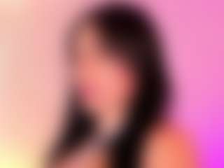 yulli-1's Live Sex Cam Show