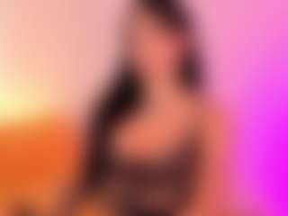 yulli-1's Live Sex Cam Show