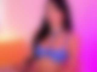 yulli-1's Live Sex Cam Show