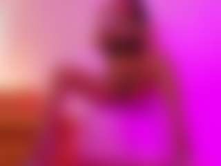 yulli-1's Live Sex Cam Show