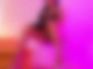 yulli-1's Live Sex Cam Show