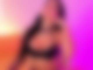 Live cam show with yulli-1 - Spanks on Latina Girls