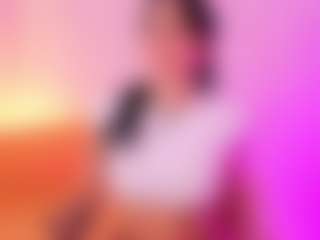 yulli-1's Live Sex Cam Show