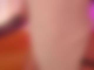 yulli-1's Live Sex Cam Show