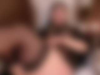 Live cam show with AmandaFerrer - Smoking on Uber Horny