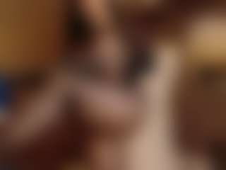 AmandaFerrer MILF webcam performer live streaming