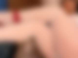 Live cam show with AmandaFerrer - Latex on https://playwithruby.com