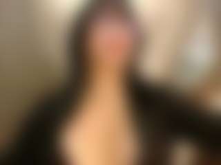 Live cam show with AmandaFerrer - Butt Plug on Camsoda