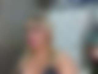 Live cam show with AmandaFerrer - Mature MILF on slutload